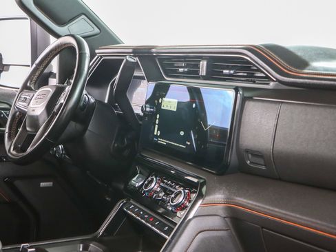 Used 2024 GMC Sierra 2500 AT4 w/ AT4 Premium Plus Package image 30