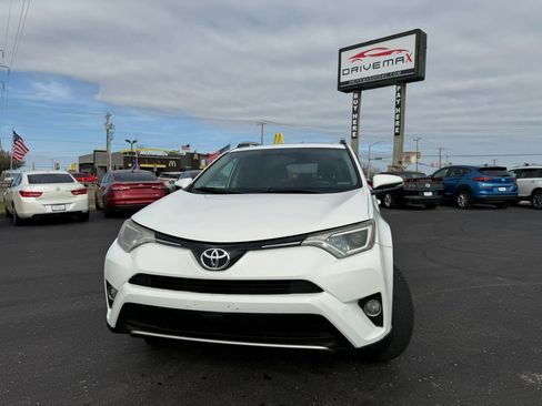 Used 2016 Toyota RAV4 XLE image 10