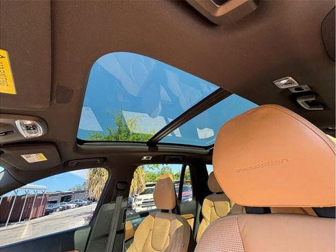 Used 2016 Volvo XC90 T6 Inscription w/ Vision Package image 39