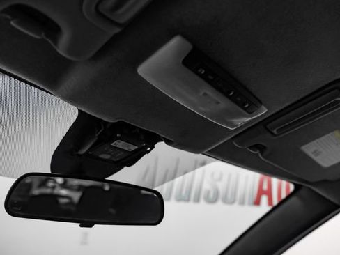 Used 2020 Nissan Kicks SR w/ Exterior Package FWD image 27