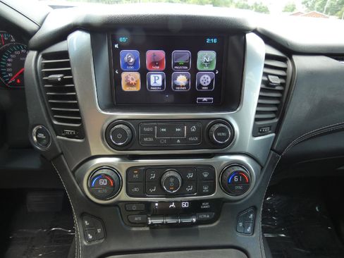 Used 2016 Chevrolet Suburban LTZ AWD/4WD image 23
