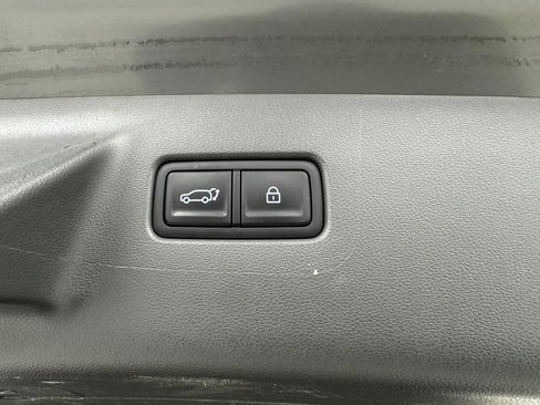 Used 2024 Hyundai Santa Fe Limited image 40