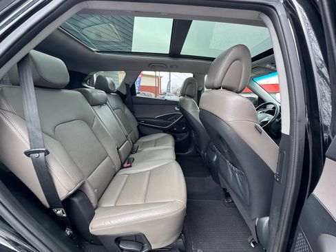 Used 2017 Hyundai Santa Fe AWD image 23