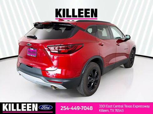 Used 2023 Chevrolet Blazer LT w/ Convenience Package FWD image 8