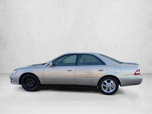 Used 2001 Lexus ES 330 image 8