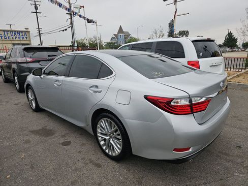 Used 2015 Lexus ES 350 w/ Ultra Luxury Package image 4