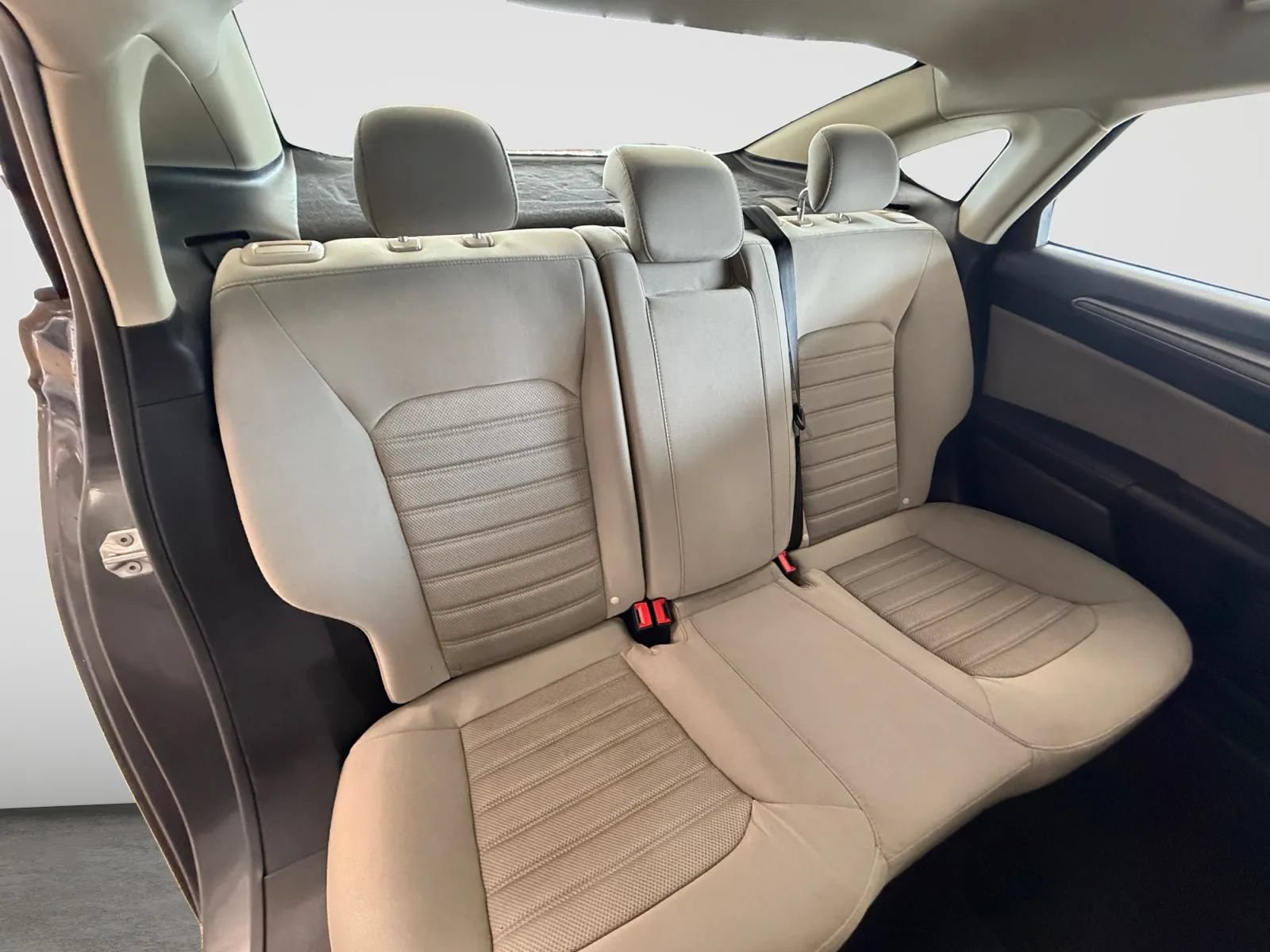Used 2020 Ford Fusion S FWD image 18