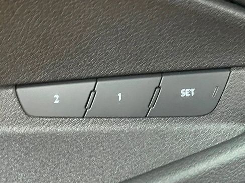 Used 2021 Audi e-tron Premium w/ Convenience Plus Package image 18