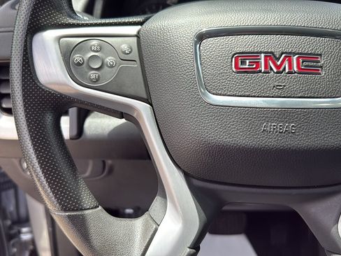 Used 2024 GMC Terrain SLE AWD/4WD image 16