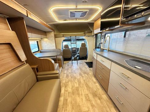 Used 2017 Mercedes-Benz Sprinter 3500 image 9