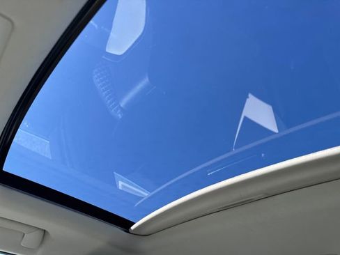 Used 2019 Lexus UX 200 w/ Premium Package FWD image 20