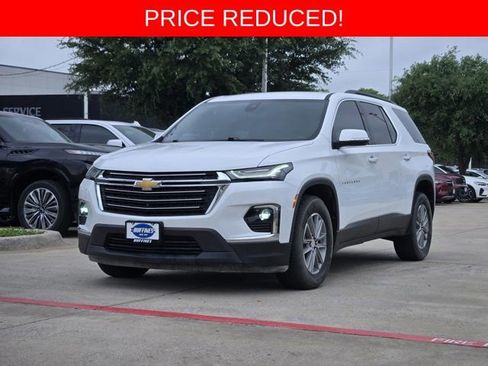 Used 2022 Chevrolet Traverse LT FWD image 3