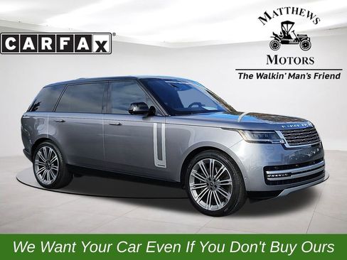 Used 2023 Land Rover Range Rover Long Wheelbase Autobiography image 1