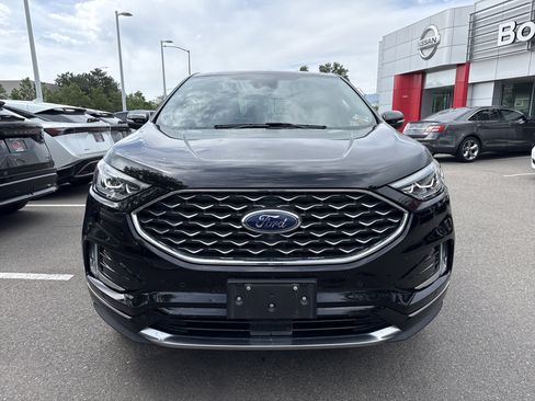 Used 2022 Ford Edge Titanium w/ Equipment Group 301A AWD/4WD image 2