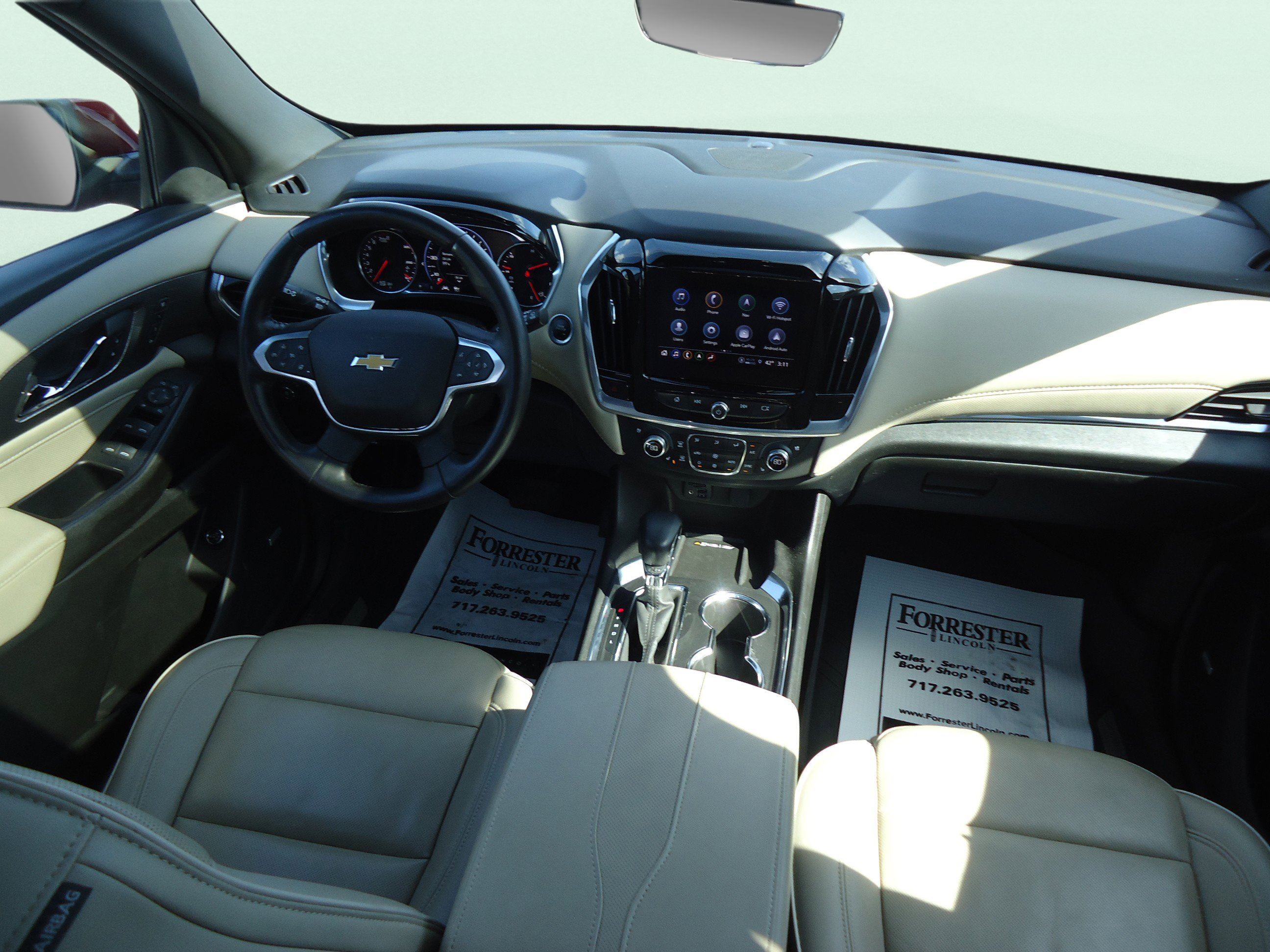Used 2022 Chevrolet Traverse Premier w/ LPO, 'HIT The Road' Package AWD/4WD image 10