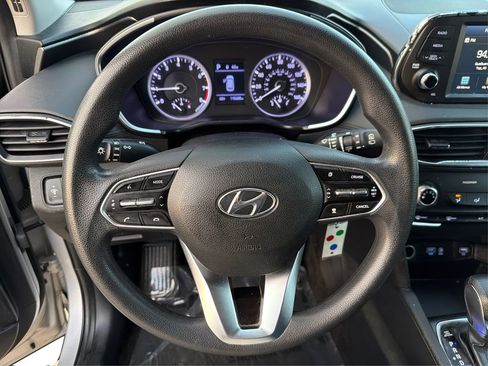 Used 2019 Hyundai Santa Fe SE image 17