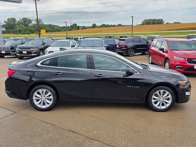 Used 2025 Chevrolet Malibu LT FWD image 9