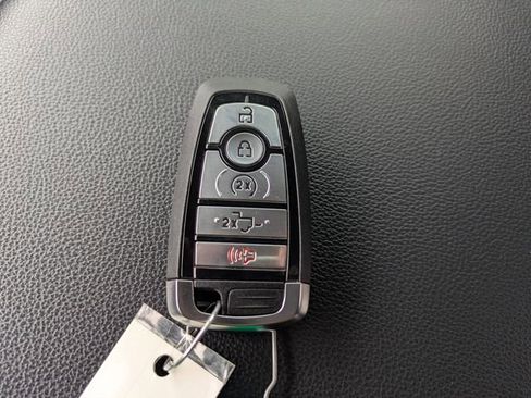 Used 2024 Ford F250 Lariat w/ Lariat Ultimate Package image 34