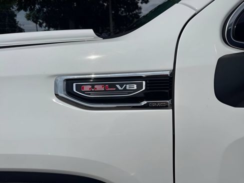 Used 2025 GMC Sierra 1500 SLT w/ SLT Premium Plus Package AWD/4WD image 41