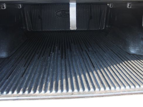 Used 2002 Ford F150 XLT image 14