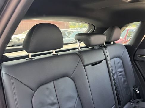 Used 2023 Audi Q3 2.0T Premium AWD/4WD image 28