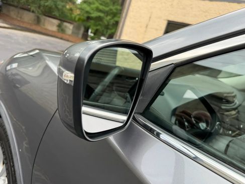 Used 2018 Nissan Rogue SV AWD/4WD image 39