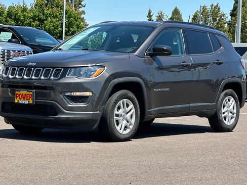 Used 2018 Jeep Compass Sport FWD image 8
