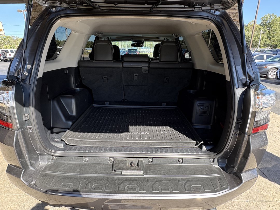 Used 2022 Toyota 4Runner SR5 Premium w/ Moonroof Package AWD/4WD image 34