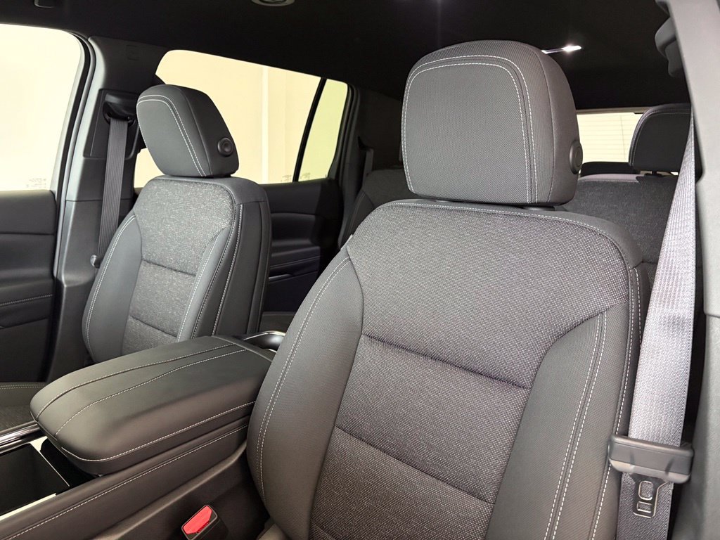 New 2027 Chevrolet Traverse LT w/ Driver Confidence Package FWD image 25