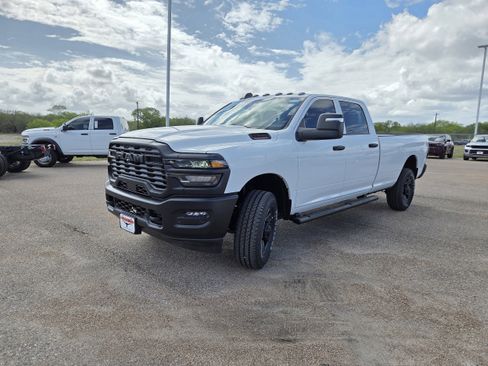 New 2026 RAM 2500 Tradesman image 3