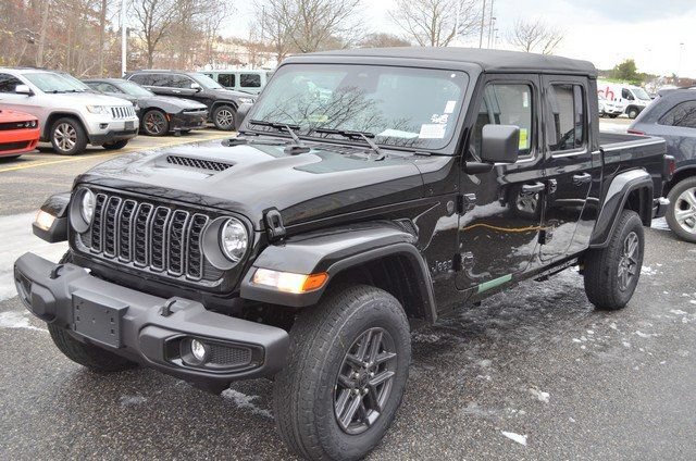 New 2026 Jeep Gladiator Sport AWD/4WD image 4