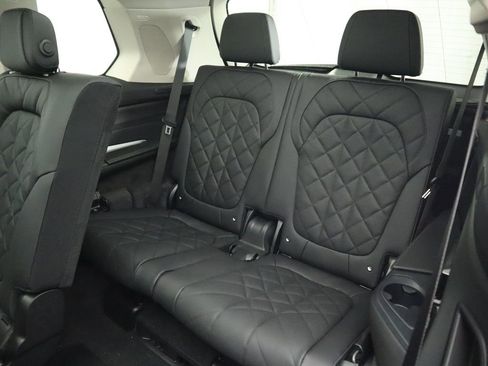 Certified 2026 BMW X7 xDrive40i w/ Premium Package image 25