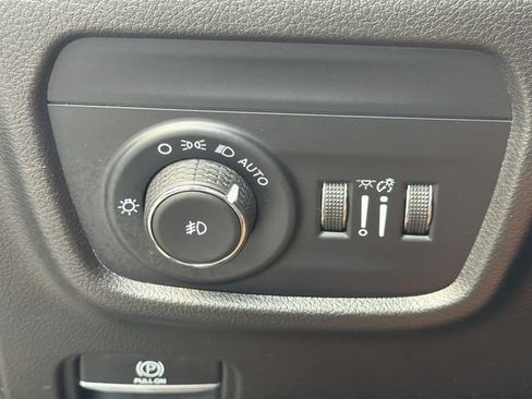 Used 2021 Jeep Grand Cherokee L Limited w/ Luxury Tech Group II AWD/4WD image 20