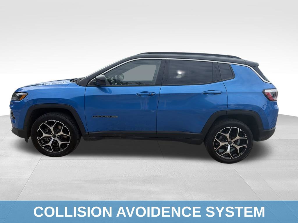 Used 2025 Jeep Compass Limited AWD/4WD image 13