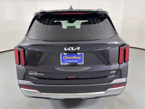 New 2026 Kia Sorento S AWD/4WD image 7