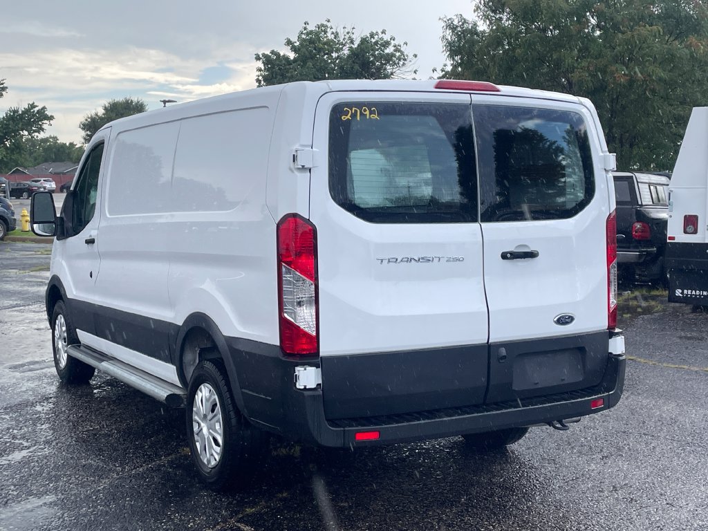 Used 2025 Ford Transit 250 Low Roof w/ Exterior Upgrade Package RWD image 3