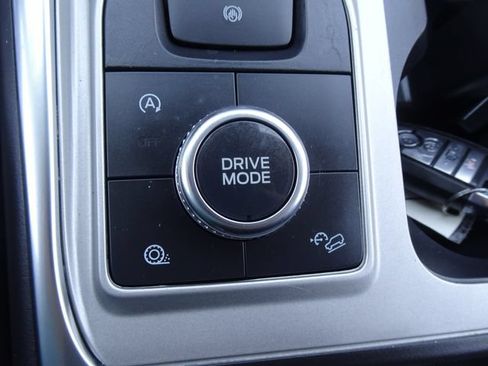 Used 2023 Ford Explorer XLT w/ Equipment Group 202A AWD/4WD image 26