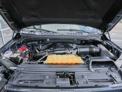 Used 2017 Ford F150 Lariat RWD image 29