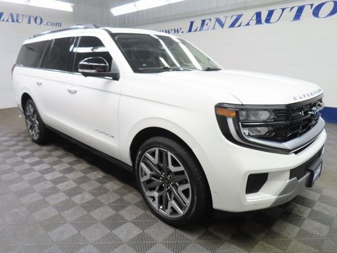 Used 2025 Ford Expedition Max Platinum w/ Platinum Ultimate Package image 3