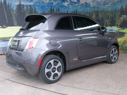 Used 2017 FIAT 500 e image 6