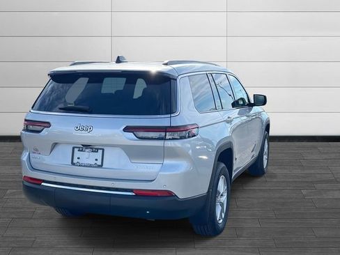 New 2025 Jeep Grand Cherokee L Laredo image 3