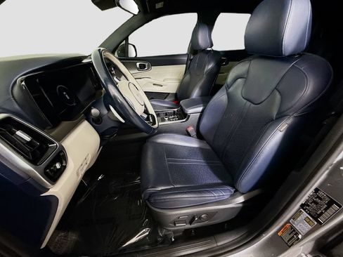 Used 2022 Kia Sorento SX Prestige w/ Panoramic Sunroof Package AWD/4WD image 21