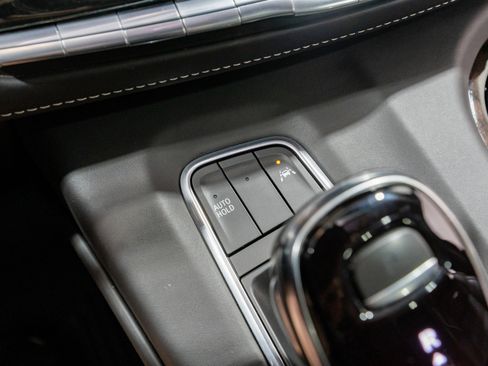Used 2021 Cadillac Escalade Sport Platinum AWD/4WD image 24