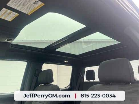 Used 2017 Ford F150 XLT w/ Equipment Group 302A Luxury AWD/4WD image 8