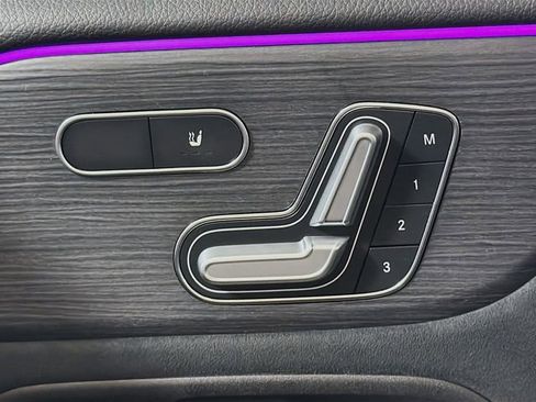 Used 2021 Mercedes-Benz GLB 250 4MATIC image 22