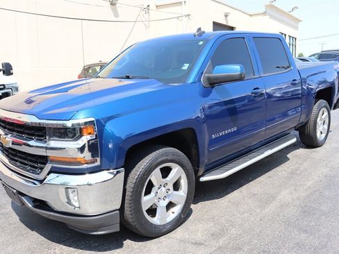 Used 2017 Chevrolet Silverado 1500 LT w/ All Star Edition AWD/4WD image 3