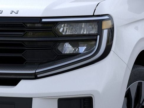 New 2026 Ford Expedition Platinum w/ Driver's Package AWD/4WD image 18