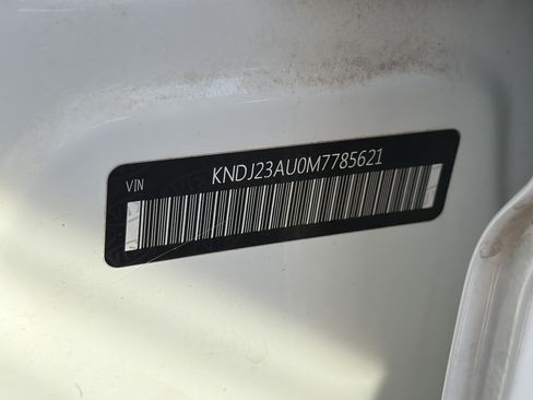 Used 2021 Kia Soul S FWD image 30