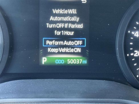 Used 2024 Toyota Sienna LE image 12