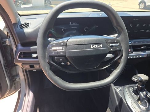 Used 2025 Kia K4 FWD image 18